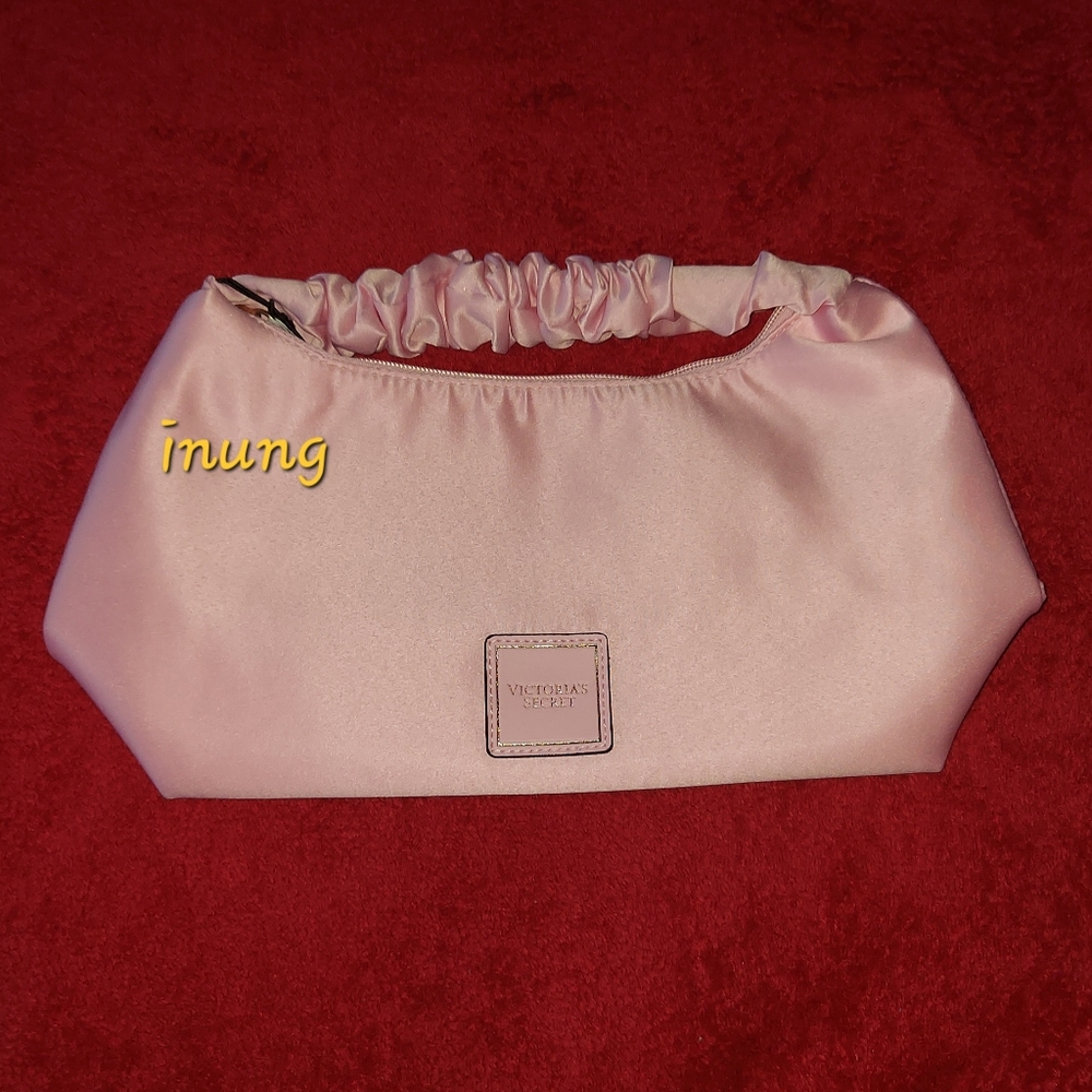 Victoria secret Scrunch bag NWT - Picture 7 of 9
